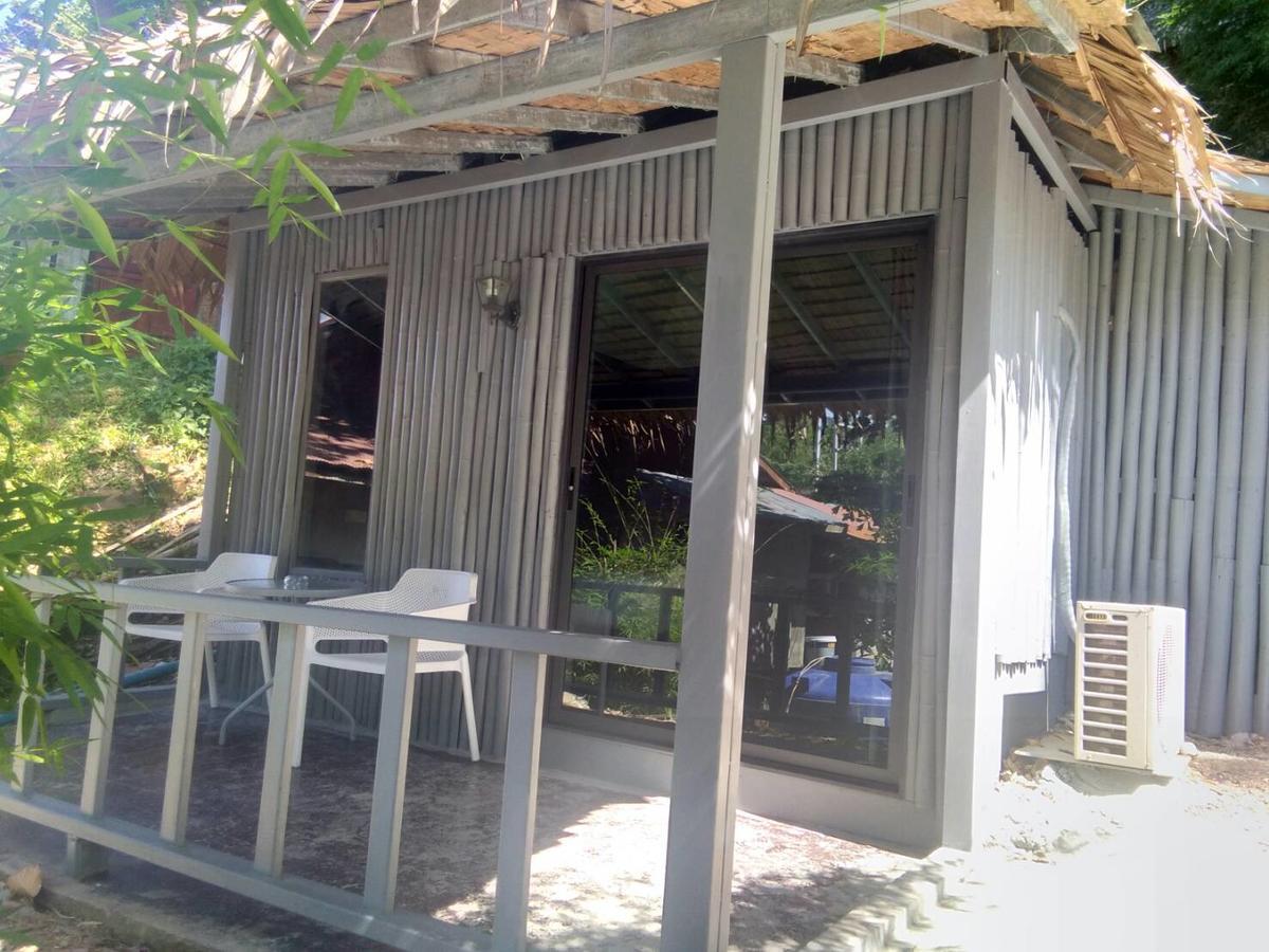 Phi Phi Sea And Hill Resort Buitenkant foto