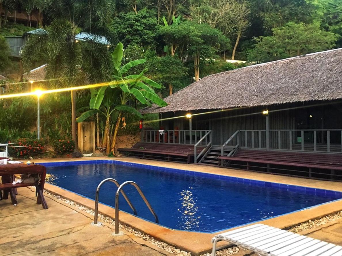 Phi Phi Sea And Hill Resort Buitenkant foto